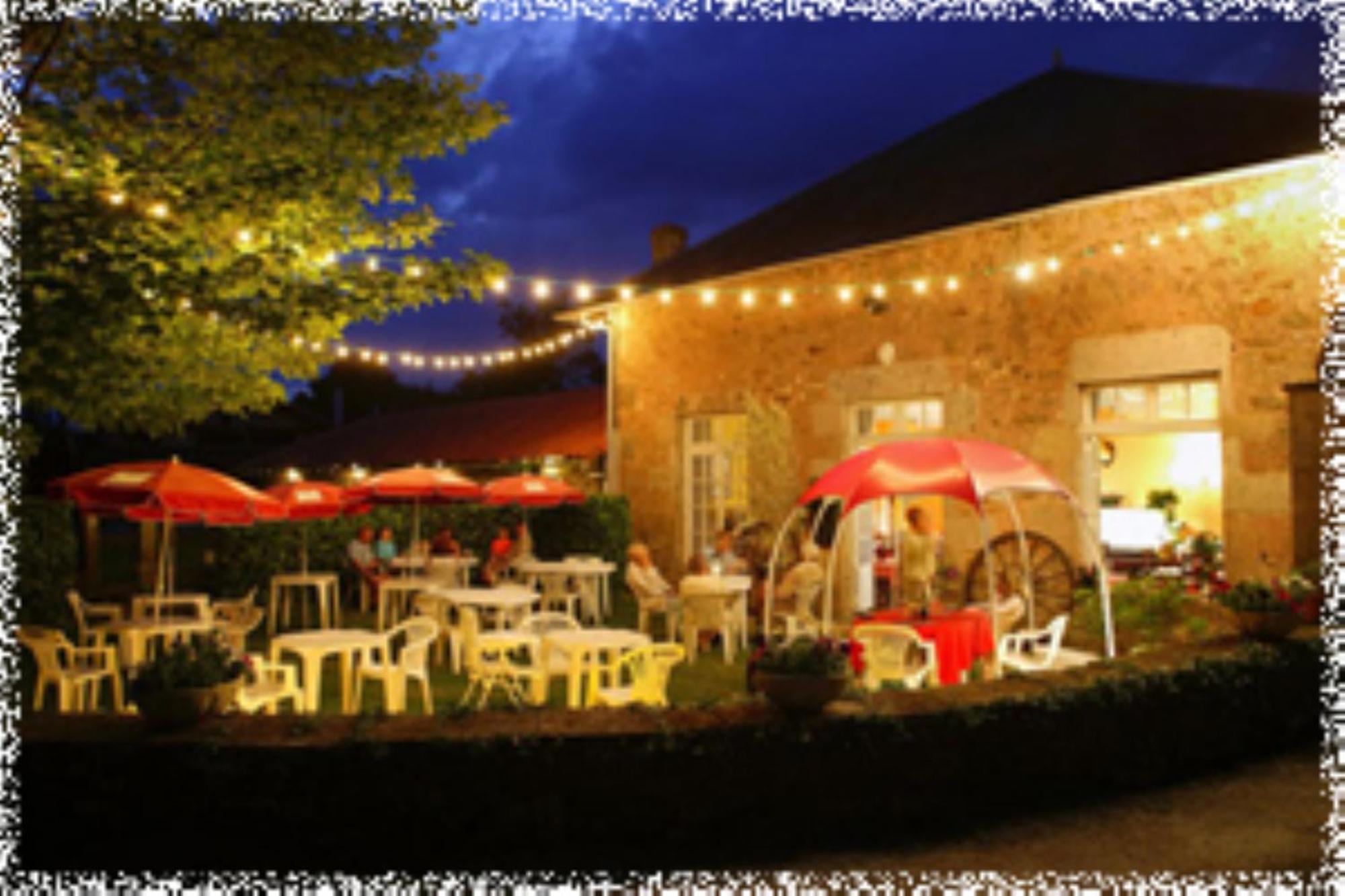 Hotellerie De Plein Air Camping Leychoisier Bonnac-la-Cote Bagian luar foto
