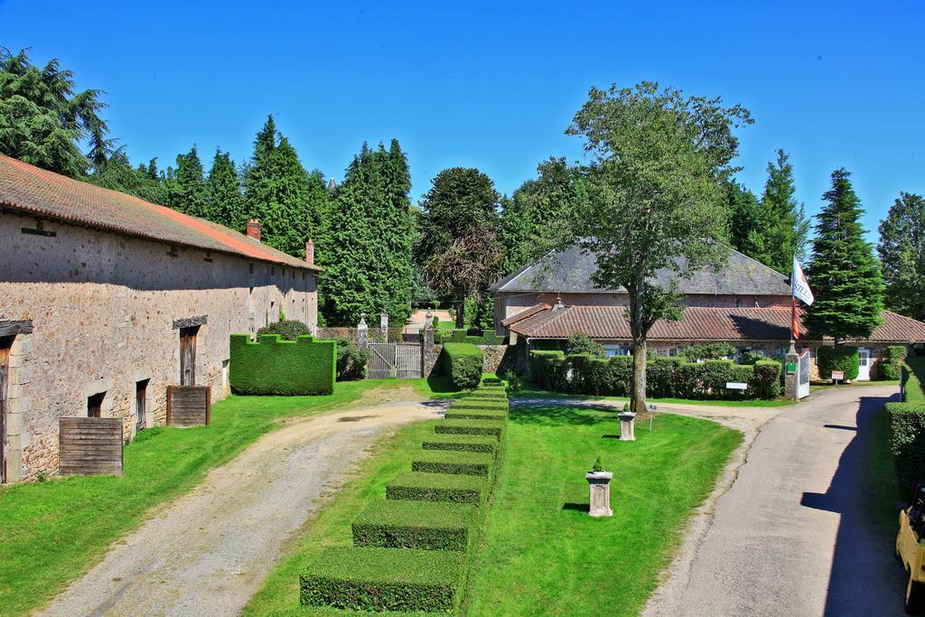 Hotellerie De Plein Air Camping Leychoisier Bonnac-la-Cote Bagian luar foto